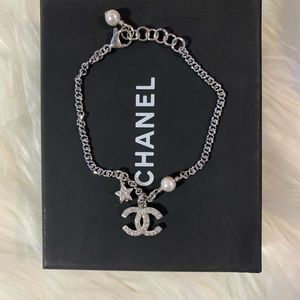 CHANEL Jewelry - Chanel pearl and silver bracelet CHANEL Jewelry - Chanel pearl and silver bracelet